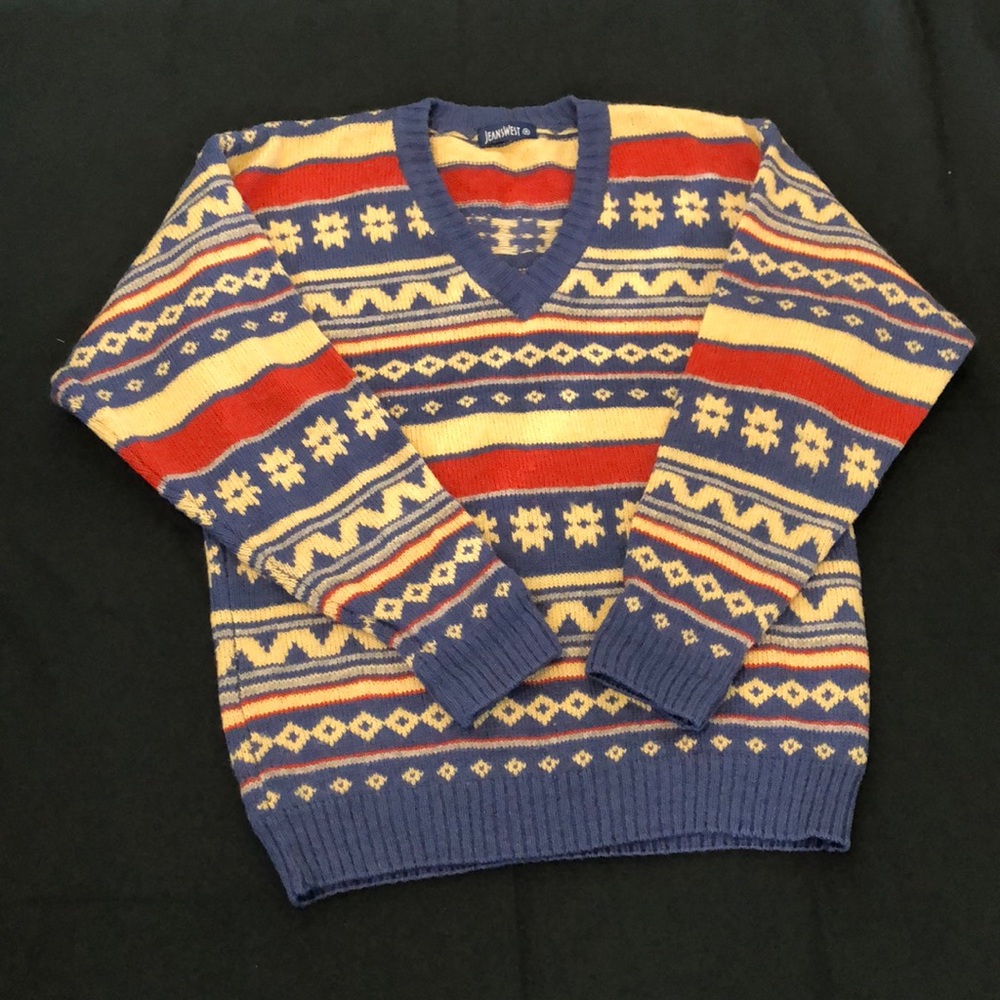 JEANS WEST   Vintage V neck men’s Sweater size Medium